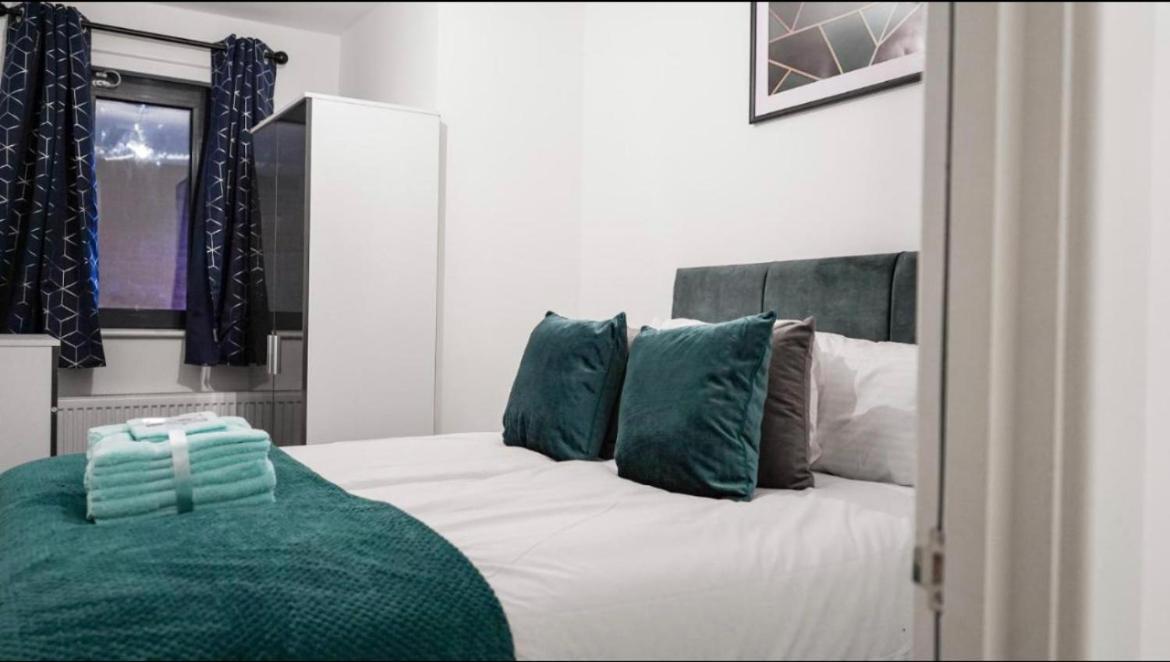 Two Bedrooms, Two Bath, Up To 3 Beds 1 Sofa - Slough Windsor Legoland 外观 照片