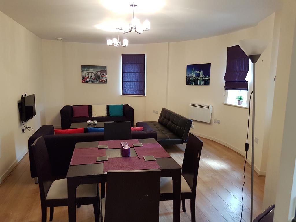 Two Bedrooms, Two Bath, Up To 3 Beds 1 Sofa - Slough Windsor Legoland 外观 照片