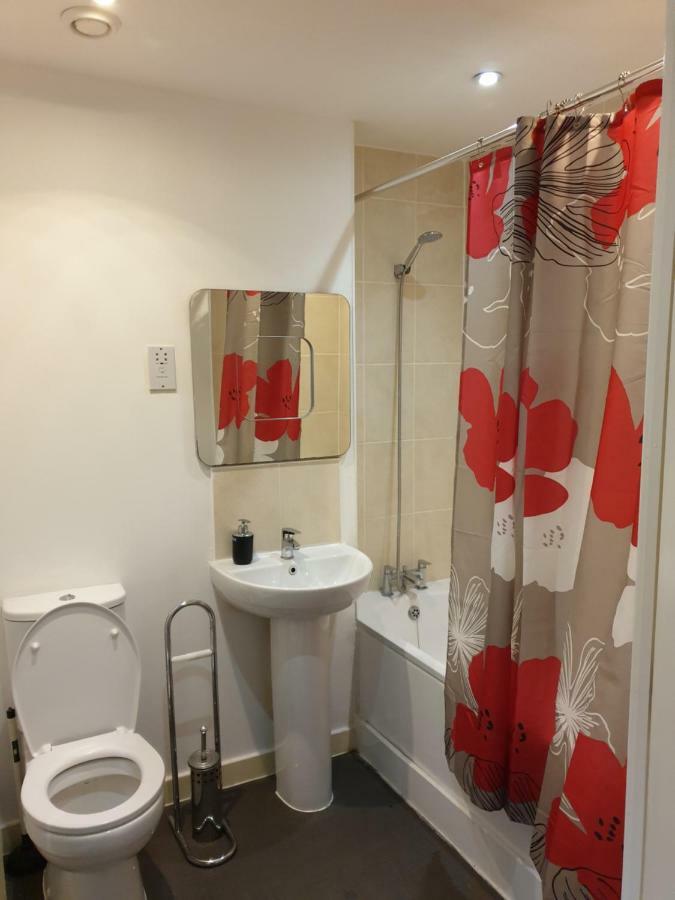 Two Bedrooms, Two Bath, Up To 3 Beds 1 Sofa - Slough Windsor Legoland 外观 照片